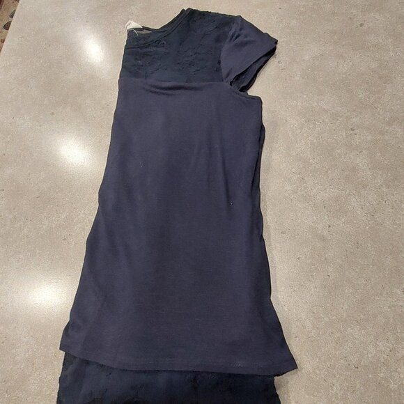 ADIVA Women's Navy Floral Stretch Cap Sleeves 2-Tier Top w/Lace Accent - Medium - Picture 5 of 9